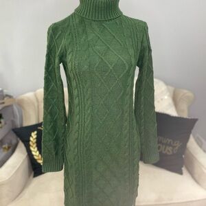 Francesca's Collections Green Cable Knit Mini Dress